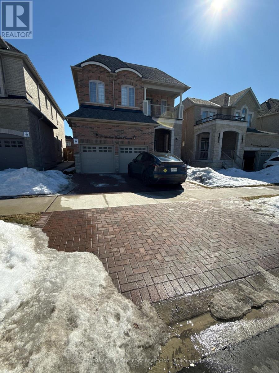 LOWER - 11 NORTHERN BREEZE CRESCENT