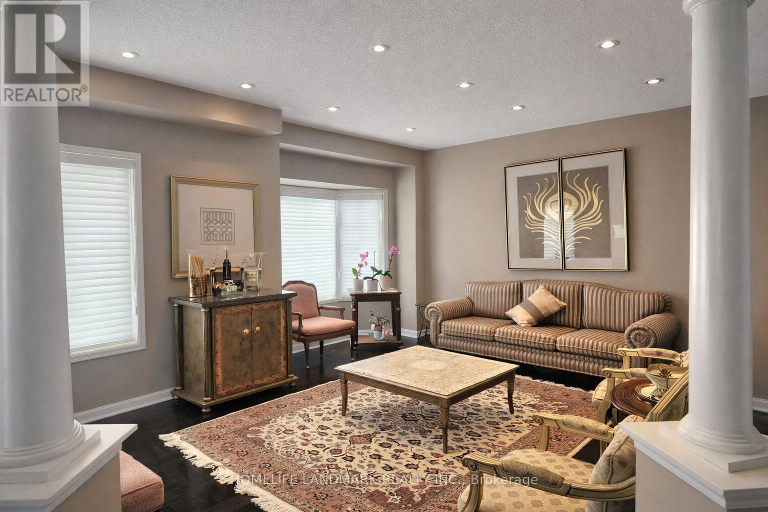 152 Mavrinac Boulevard, Aurora, Ontario  L4G 0G6 - Photo 2 - N13522822