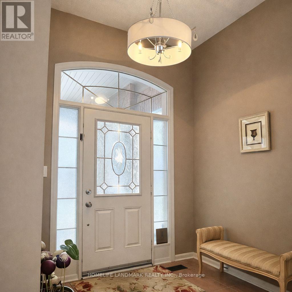 152 Mavrinac Boulevard, Aurora, Ontario  L4G 0G6 - Photo 6 - N13522822