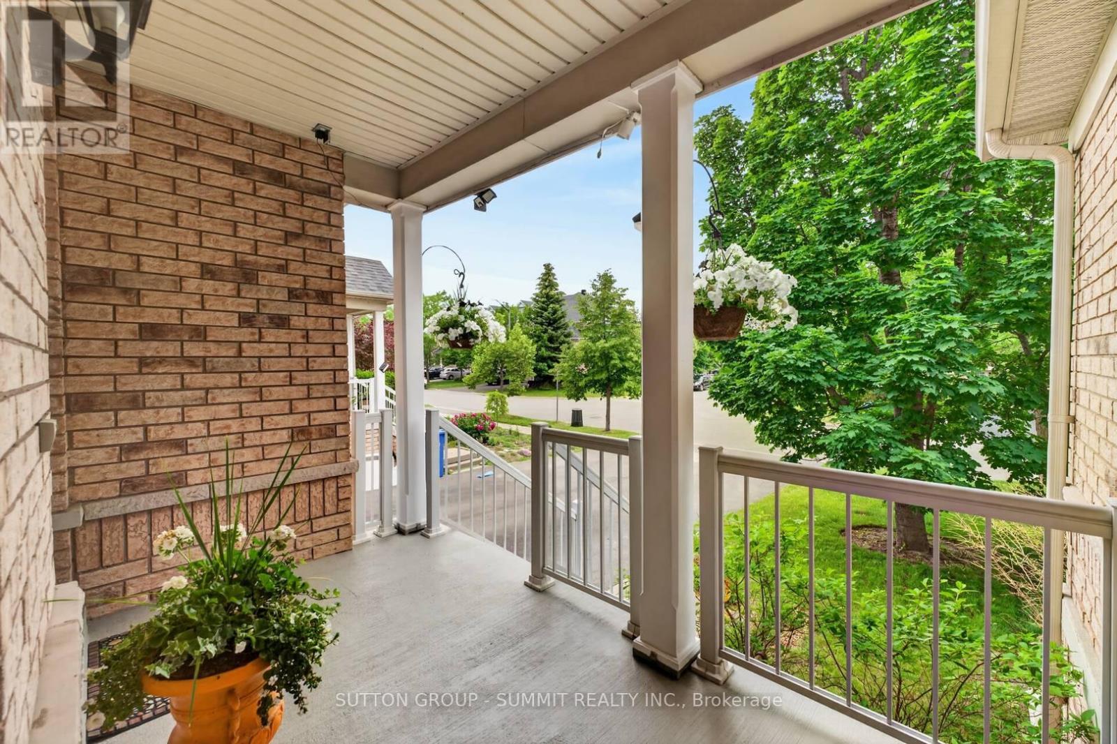 187 Kirkvalley Crescent, Aurora, Ontario  L4G 7S4 - Photo 3 - N13494112