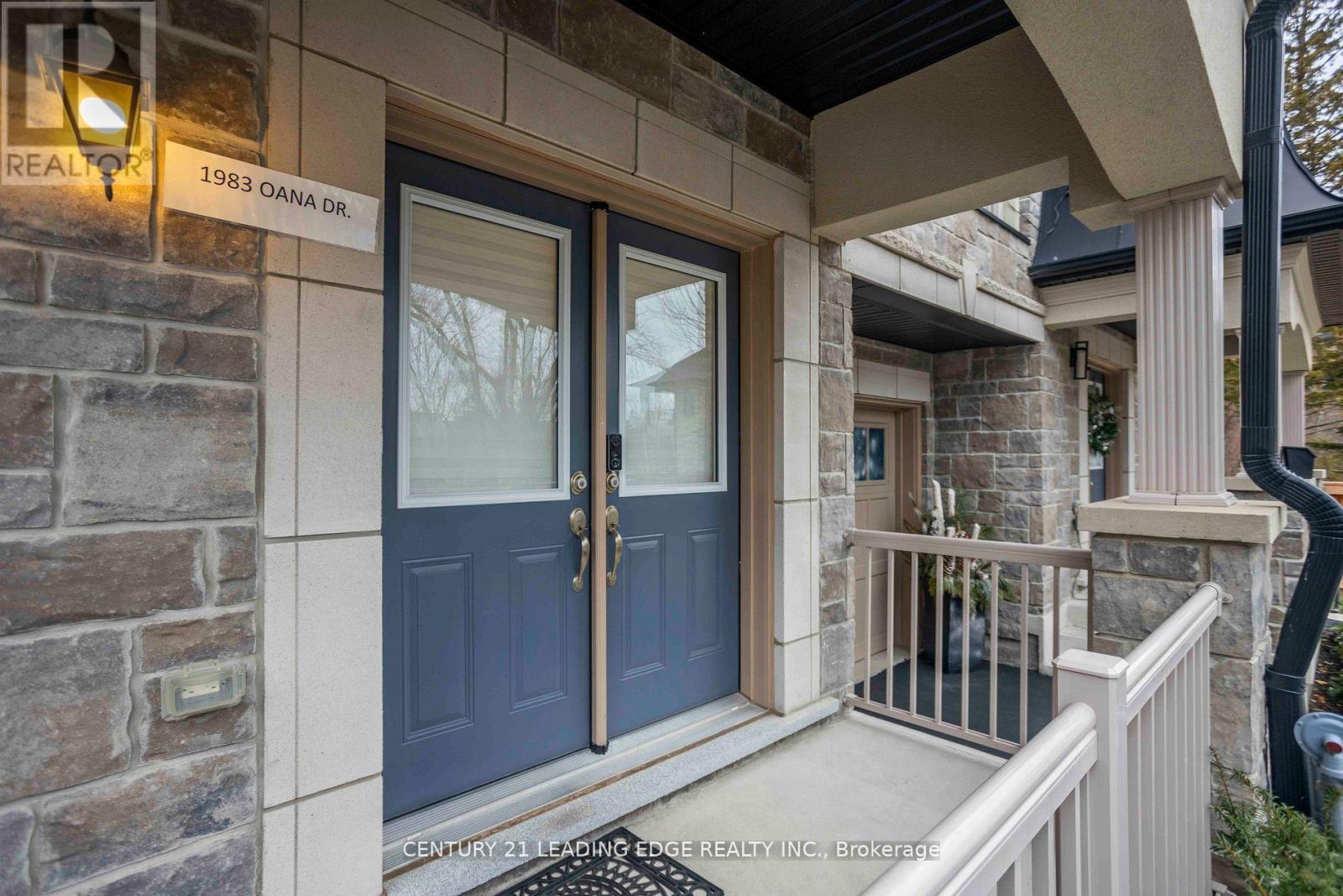 1983 Oana Drive, Mississauga, Ontario  L5J 0A4 - Photo 4 - W13522816