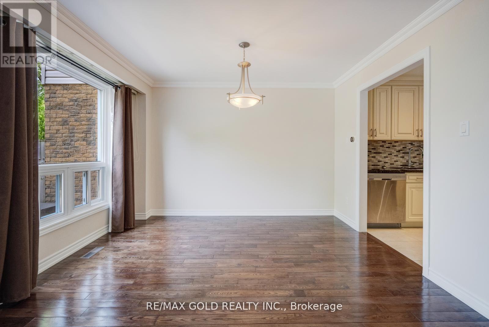6258 Atherly Crescent, Mississauga, Ontario  L5N 2J2 - Photo 11 - W13522888