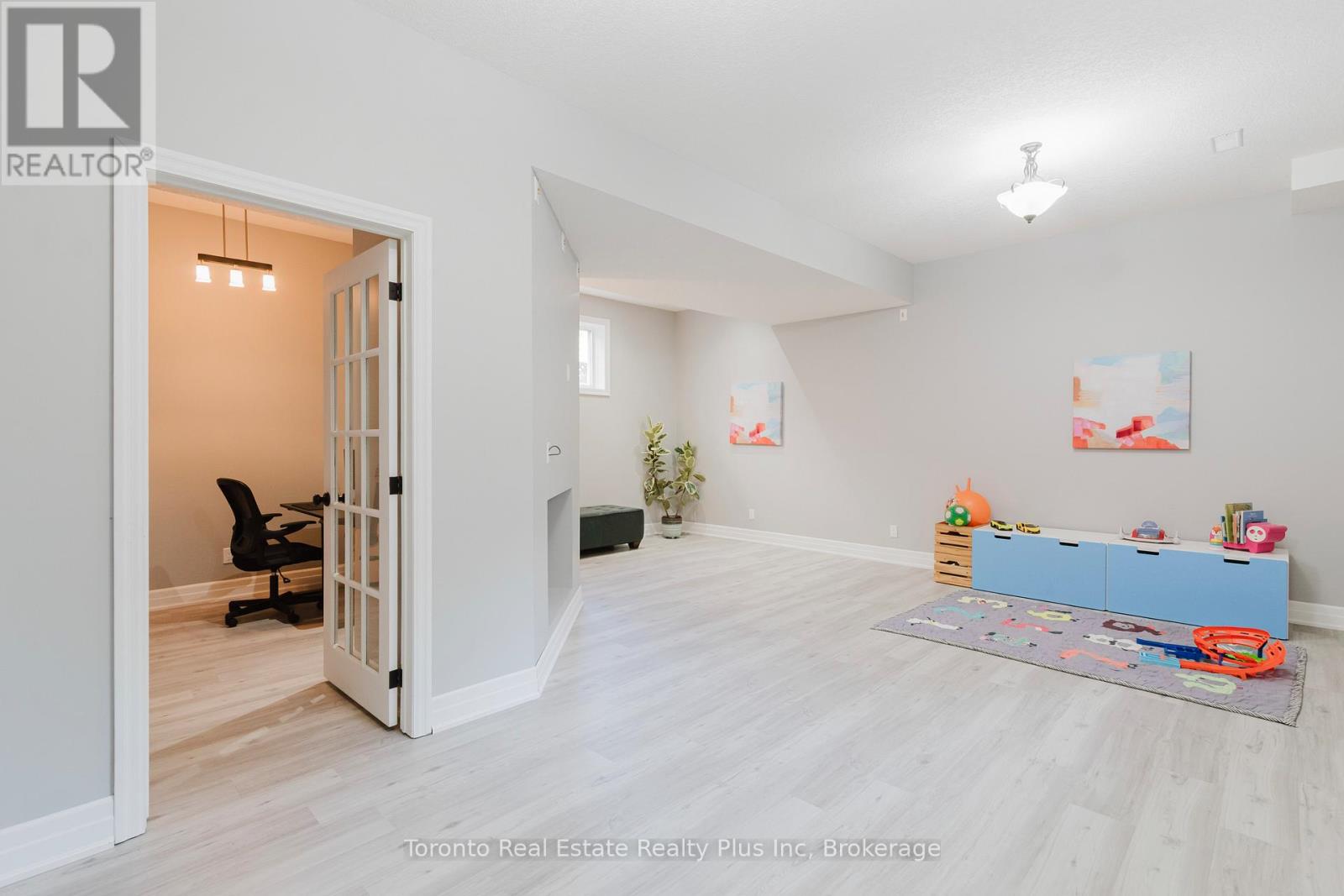 597 Little Dover Crescent E, Waterloo, Ontario  N2K 4E5 - Photo 31 - X13522824