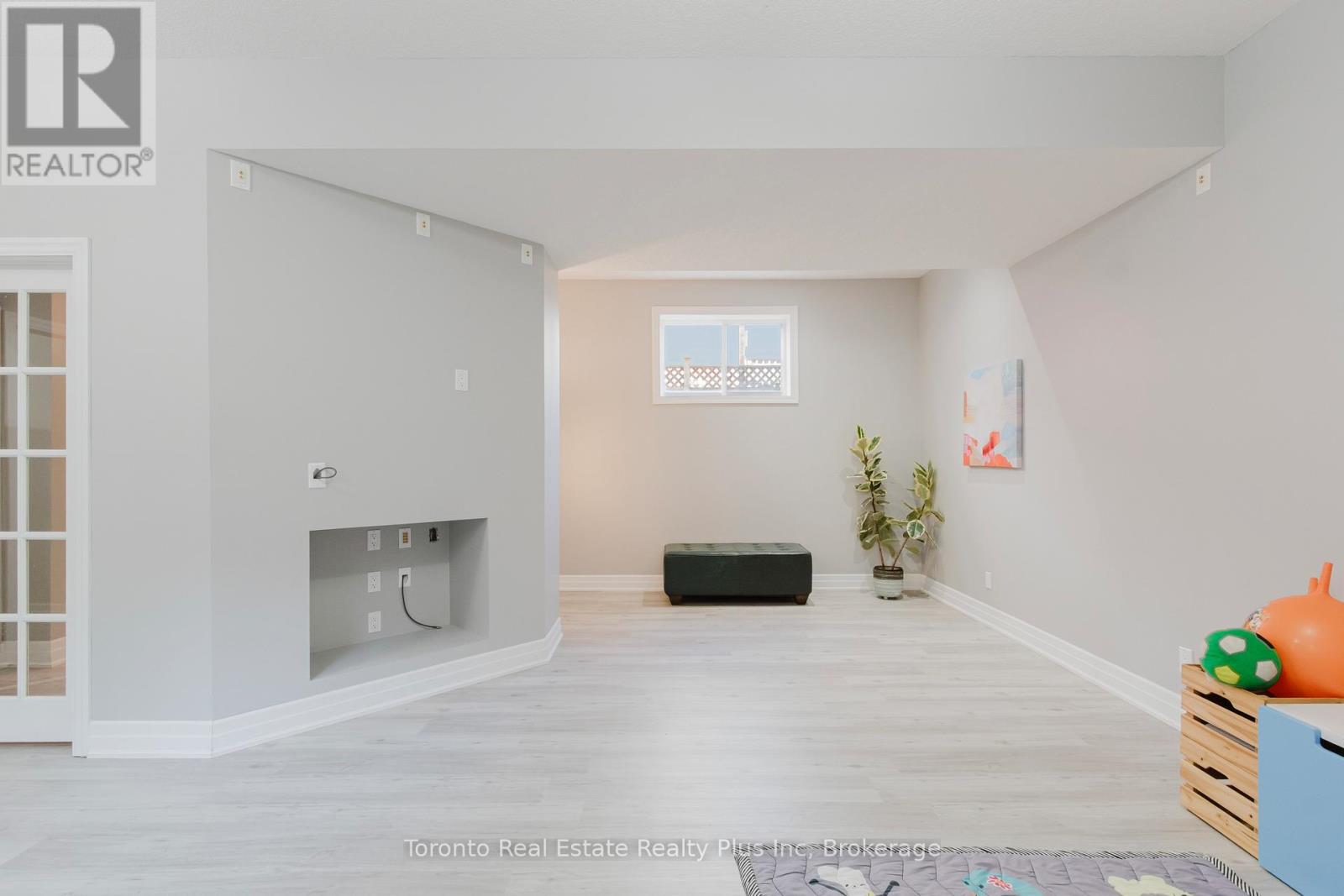 597 Little Dover Crescent E, Waterloo, Ontario  N2K 4E5 - Photo 32 - X13522824