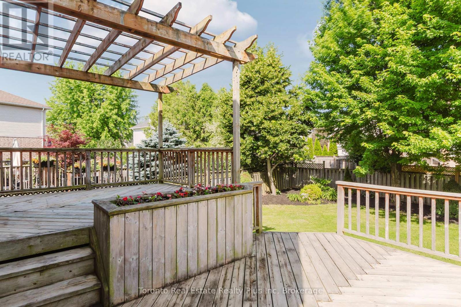 597 Little Dover Crescent E, Waterloo, Ontario  N2K 4E5 - Photo 40 - X13522824