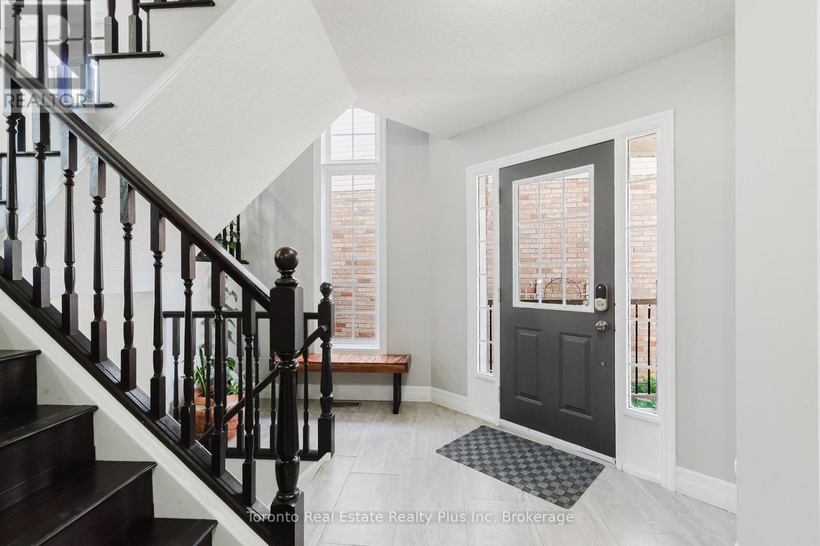 597 Little Dover Crescent E, Waterloo, Ontario  N2K 4E5 - Photo 5 - X13522824