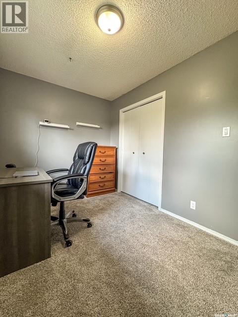 437 Russell Crescent, Swift Current, Saskatchewan  S9H 4S6 - Photo 11 - SK041495