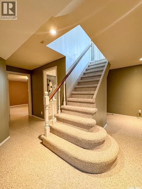 437 Russell Crescent, Swift Current, Saskatchewan  S9H 4S6 - Photo 17 - SK041495
