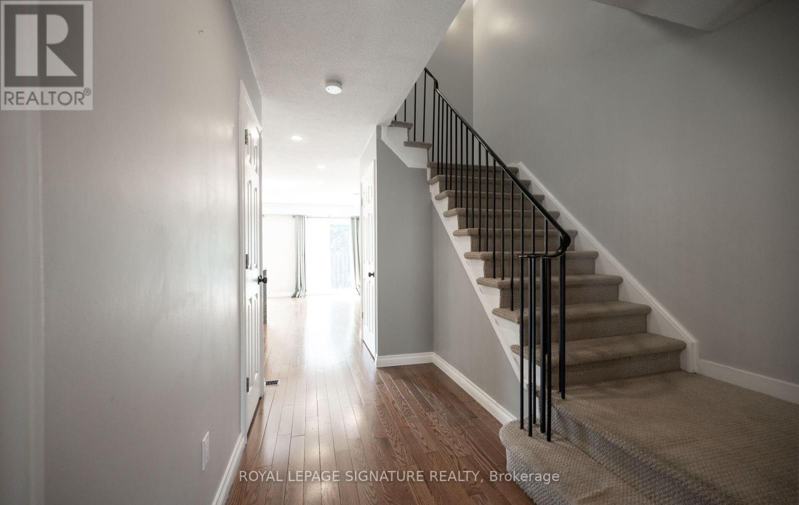 447 Ontario Street, Milton, Ontario  L9T 3J4 - Photo 4 - W13509052