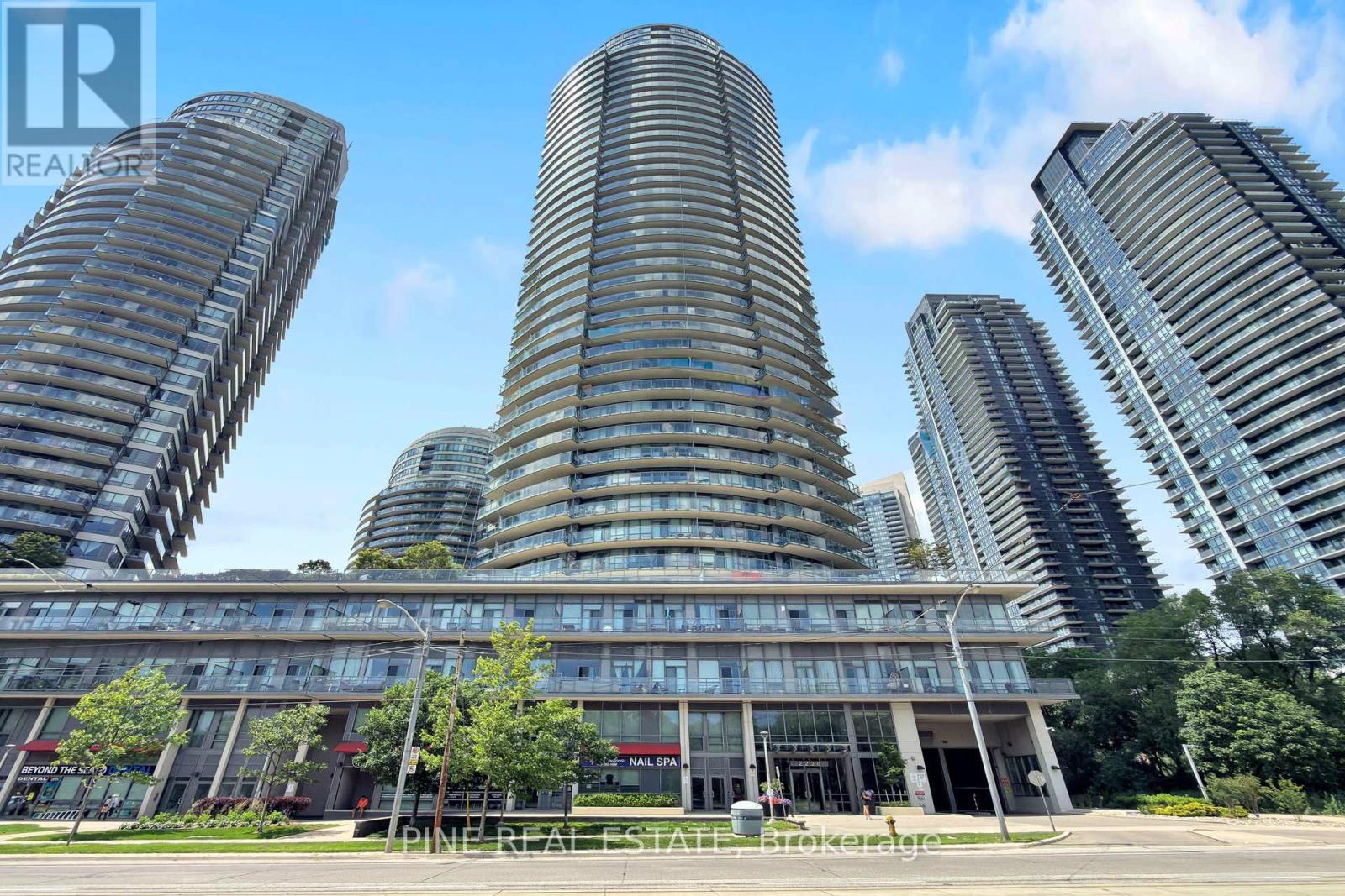 1807 - 2230 Lake Shore Boulevard W, Toronto, Ontario  M8V 0B2 - Photo 2 - W13521934