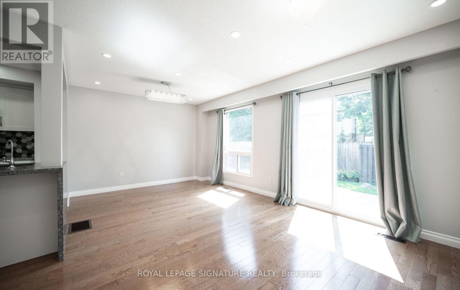 447 Ontario Street, Milton, Ontario  L9T 3J4 - Photo 8 - W13509052