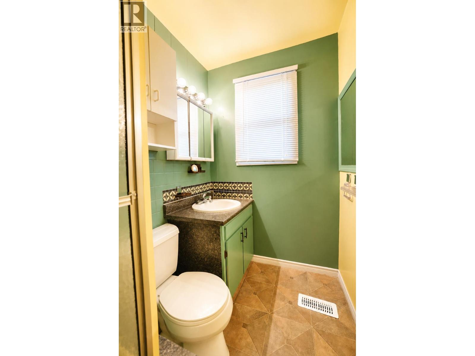 51 Swallow Street, Kitimat, British Columbia  V8C 1K6 - Photo 14 - R3142663