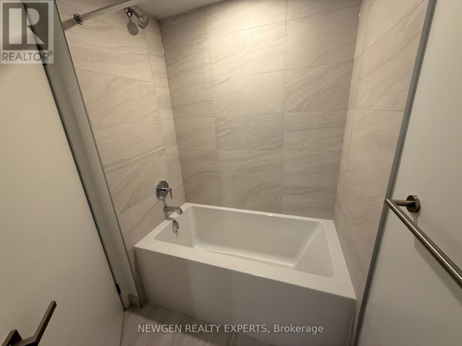 5506 - 4015 The Exchange, Mississauga, Ontario  L5B 0N9 - Photo 6 - W13522920