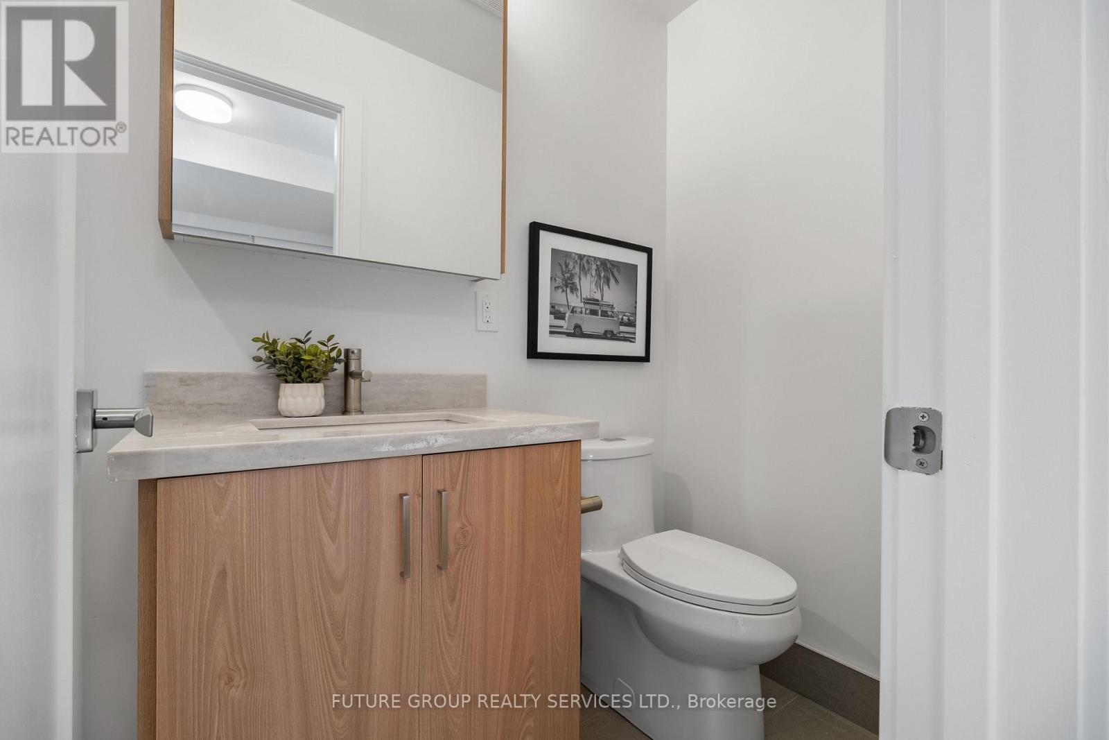 Unit 2 - 34 Poplar Avenue, Toronto, Ontario  M9B 3R4 - Photo 15 - W13522942