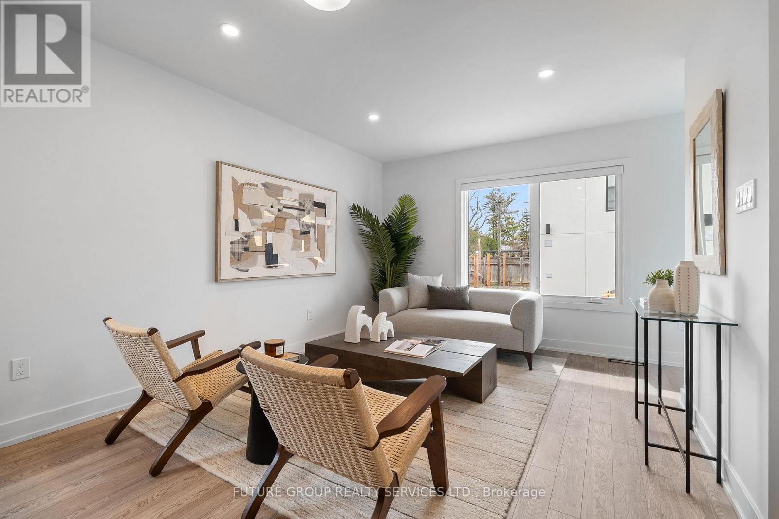 Unit 2 - 34 Poplar Avenue, Toronto, Ontario  M9B 3R4 - Photo 7 - W13522942