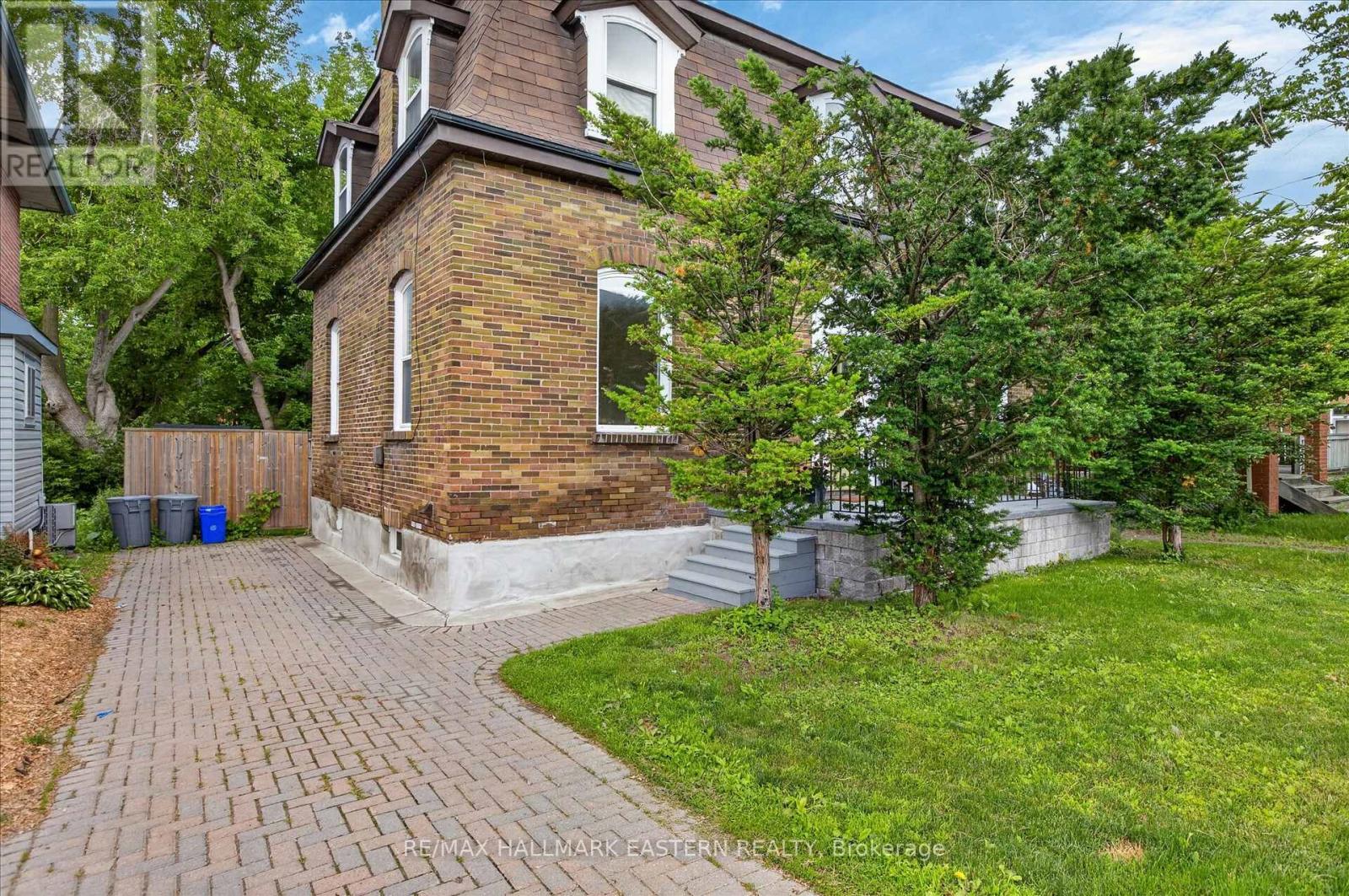 475 Aylmer Street N, Peterborough, Ontario  K9H 3W3 - Photo 2 - X13523050