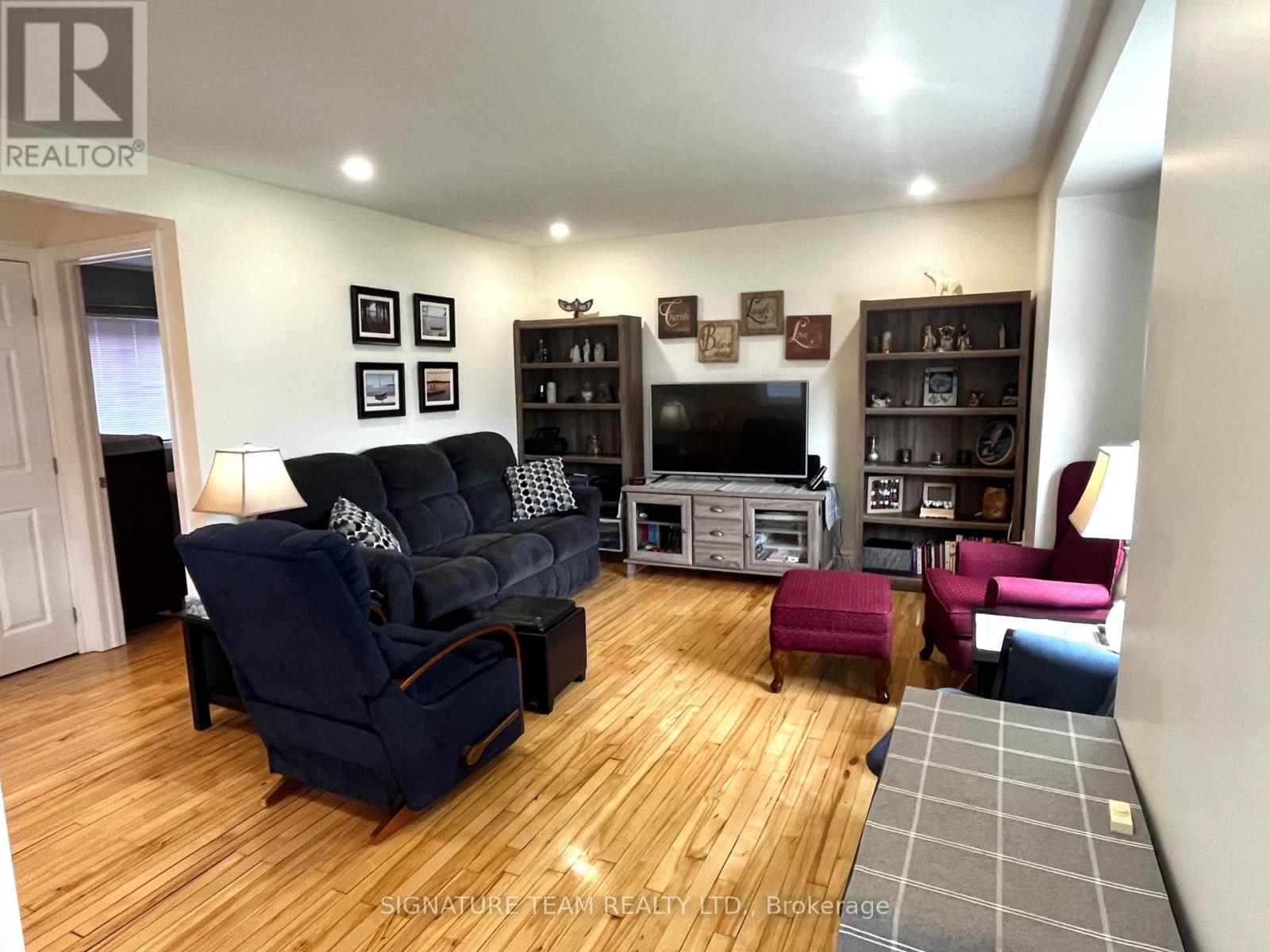 24 Peter Street, Renfrew, Ontario  K7V 1H8 - Photo 8 - X13522424