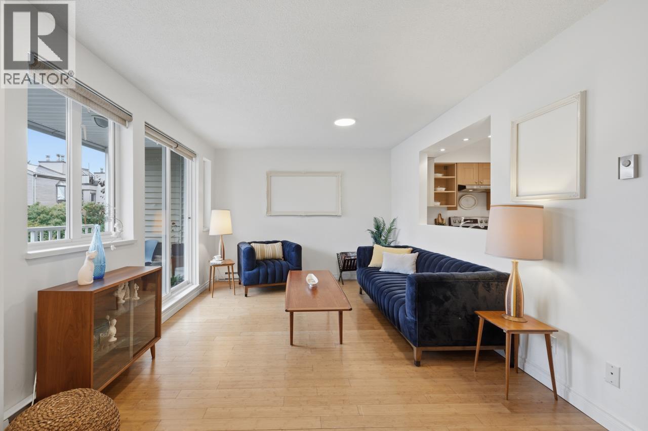 12 1949 W 8th Avenue, Vancouver, British Columbia  V6J 1W2 - Photo 3 - R3141545
