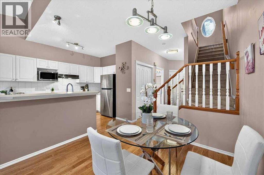 17 Edgeridge Terrace NW, Calgary, Alberta  T3A 6C1 - Photo 21 - A2322876