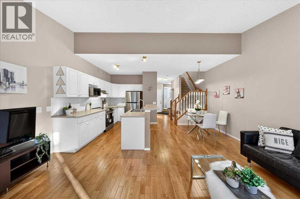 17 Edgeridge Terrace NW, Calgary, Alberta  T3A 6C1 - Photo 12 - A2322876