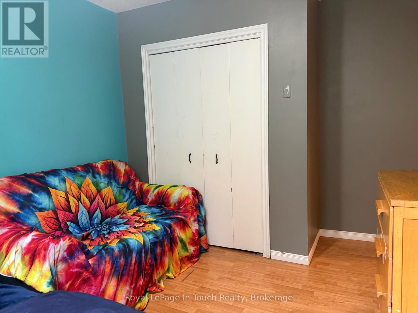 111 Burke Street, Penetanguishene, Ontario  L9M 1B2 - Photo 11 - S13523014