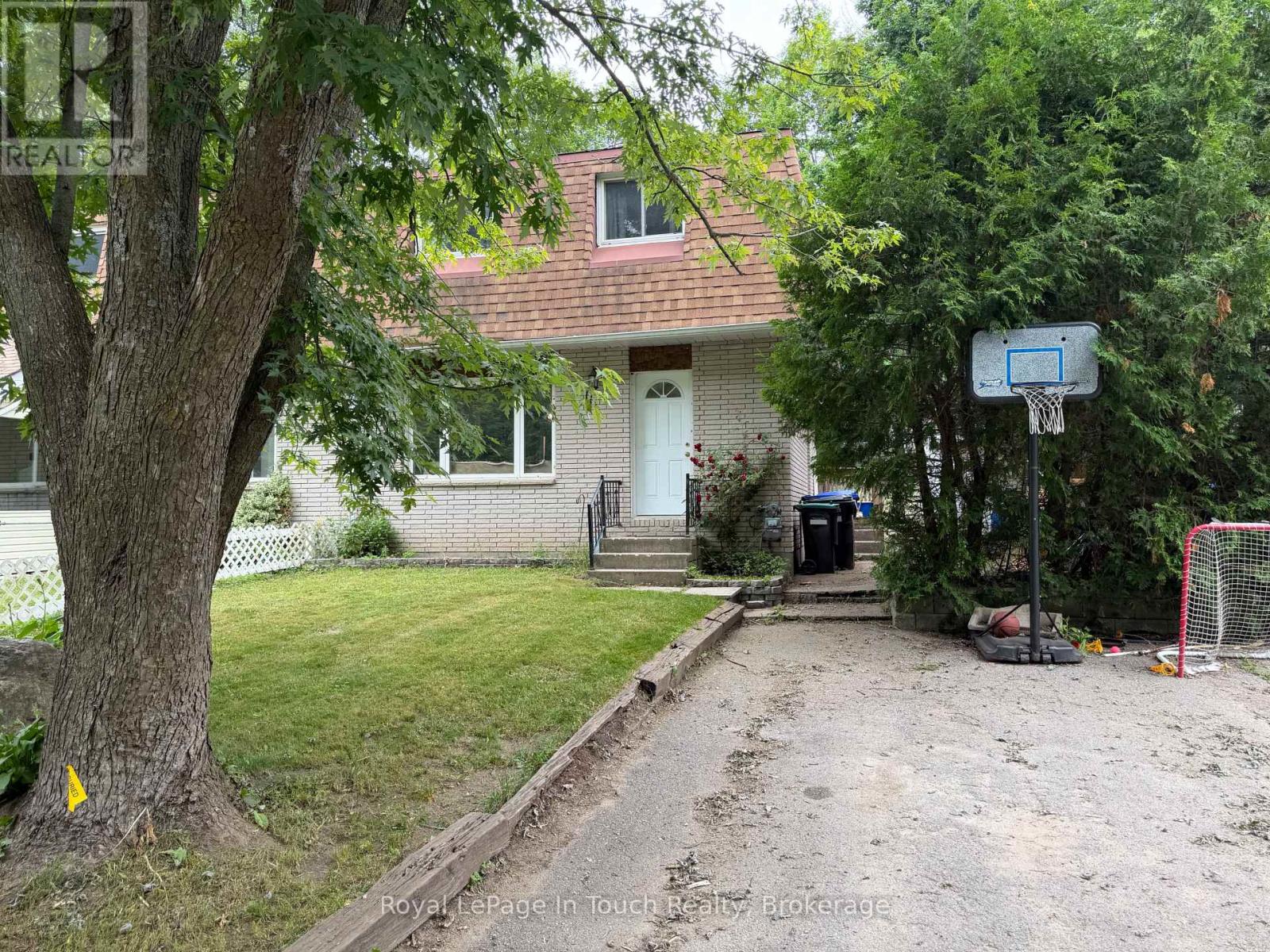 111 Burke Street, Penetanguishene, Ontario  L9M 1B2 - Photo 16 - S13523014