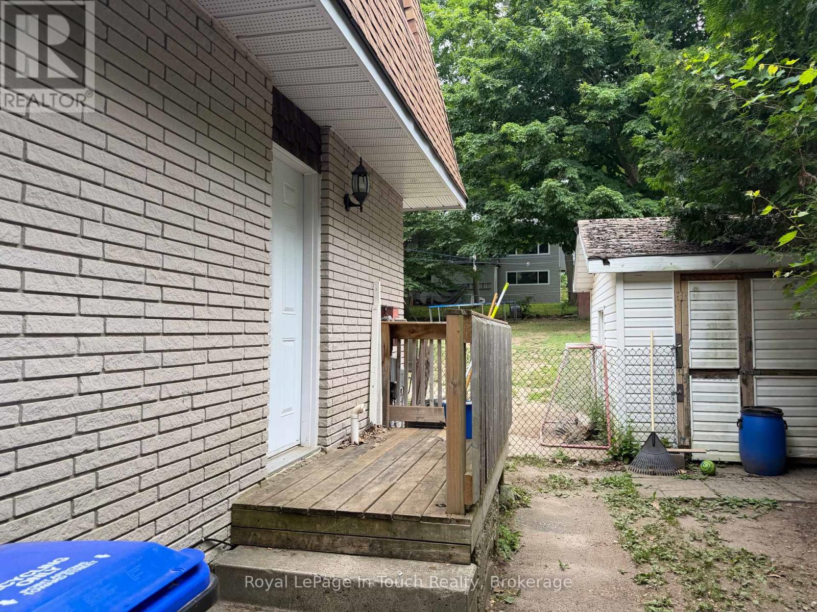 111 Burke Street, Penetanguishene, Ontario  L9M 1B2 - Photo 17 - S13523014