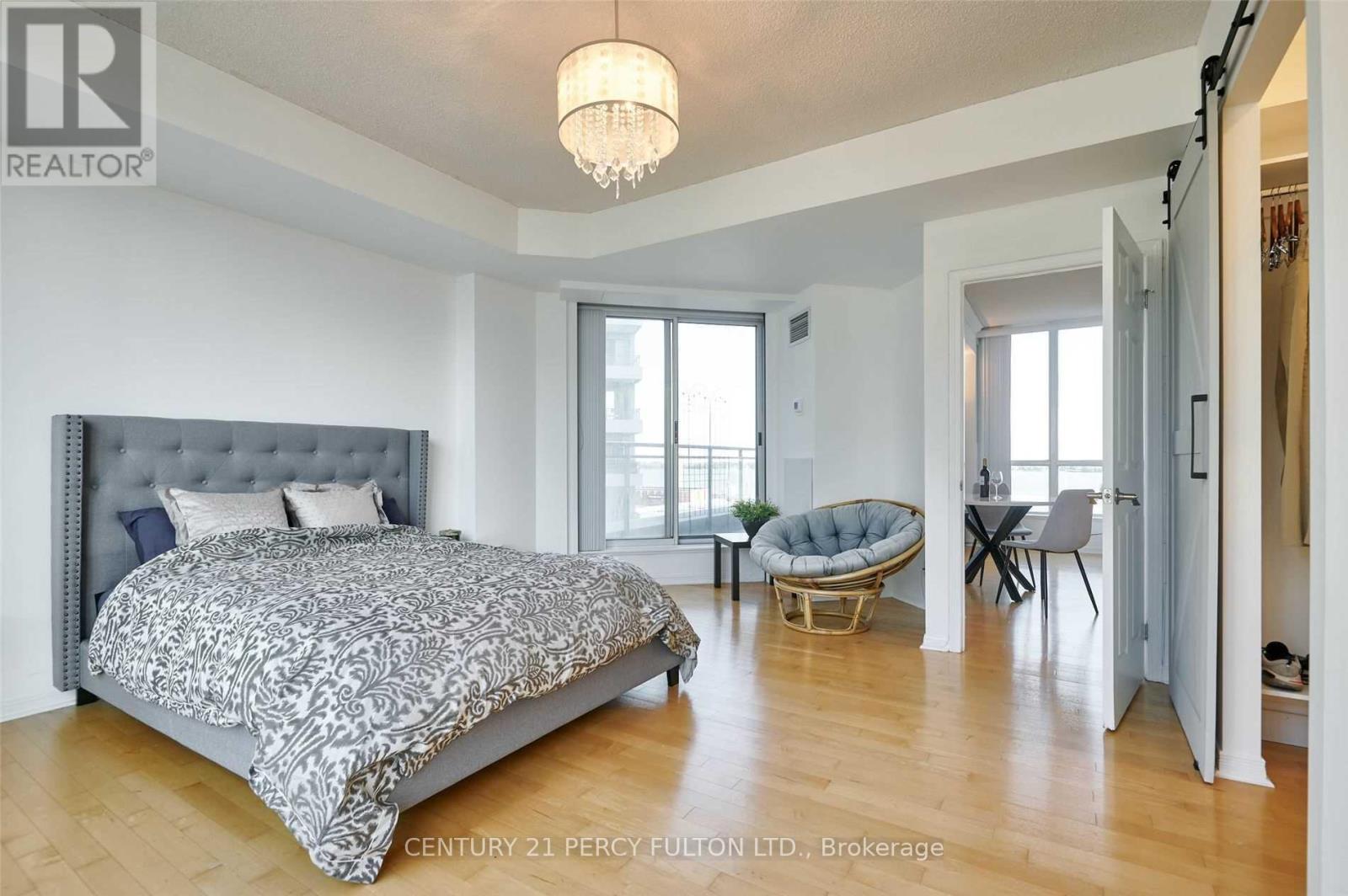1016 - 230 Queens Quay W, Toronto, Ontario  M5J 1B5 - Photo 14 - C13522978