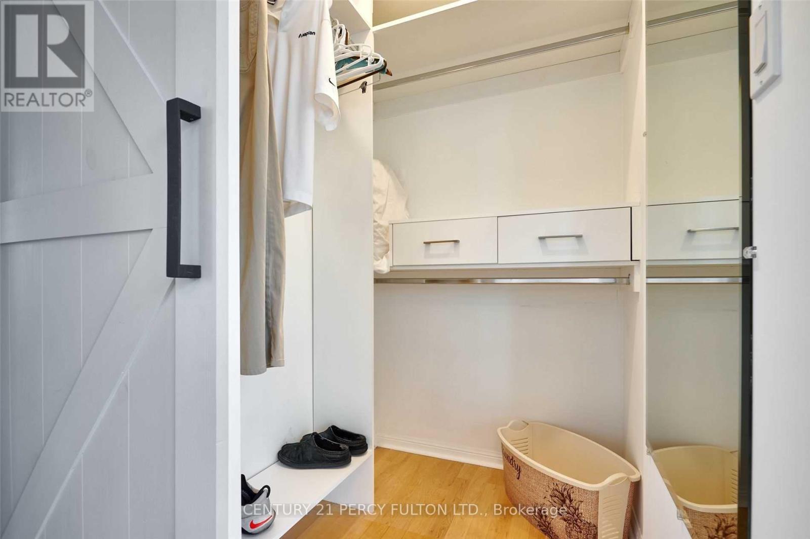 1016 - 230 Queens Quay W, Toronto, Ontario  M5J 1B5 - Photo 16 - C13522978
