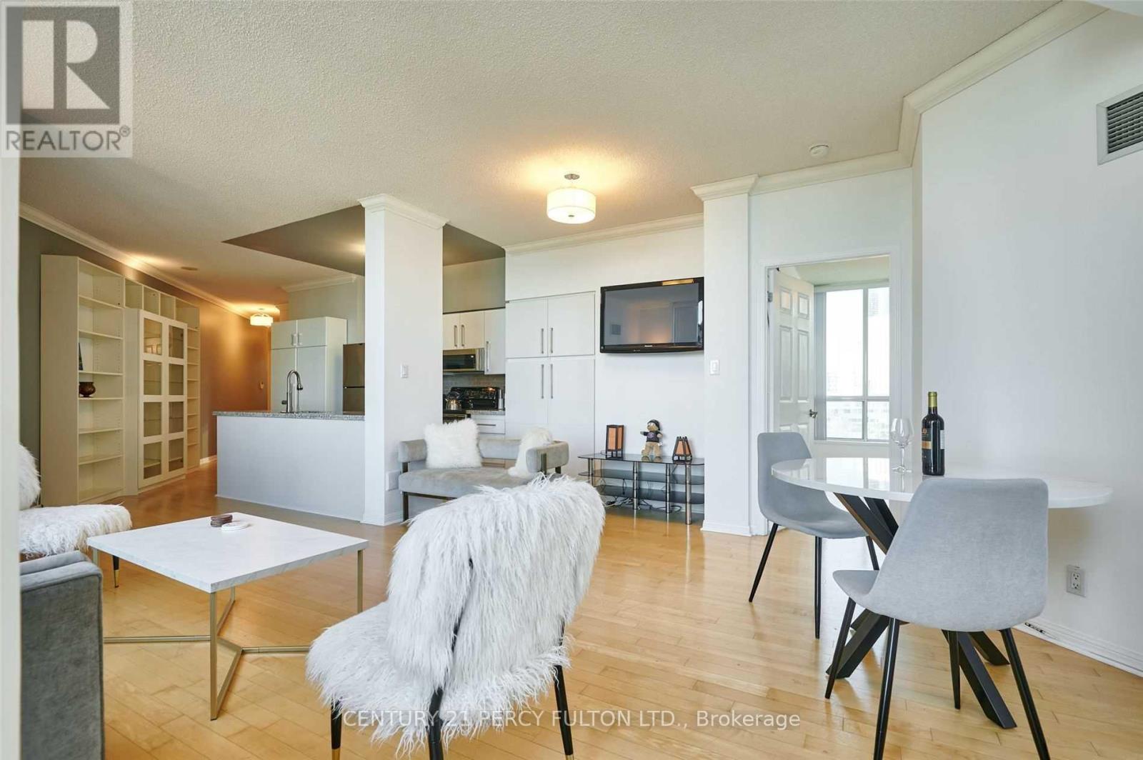1016 - 230 Queens Quay W, Toronto, Ontario  M5J 1B5 - Photo 5 - C13522978
