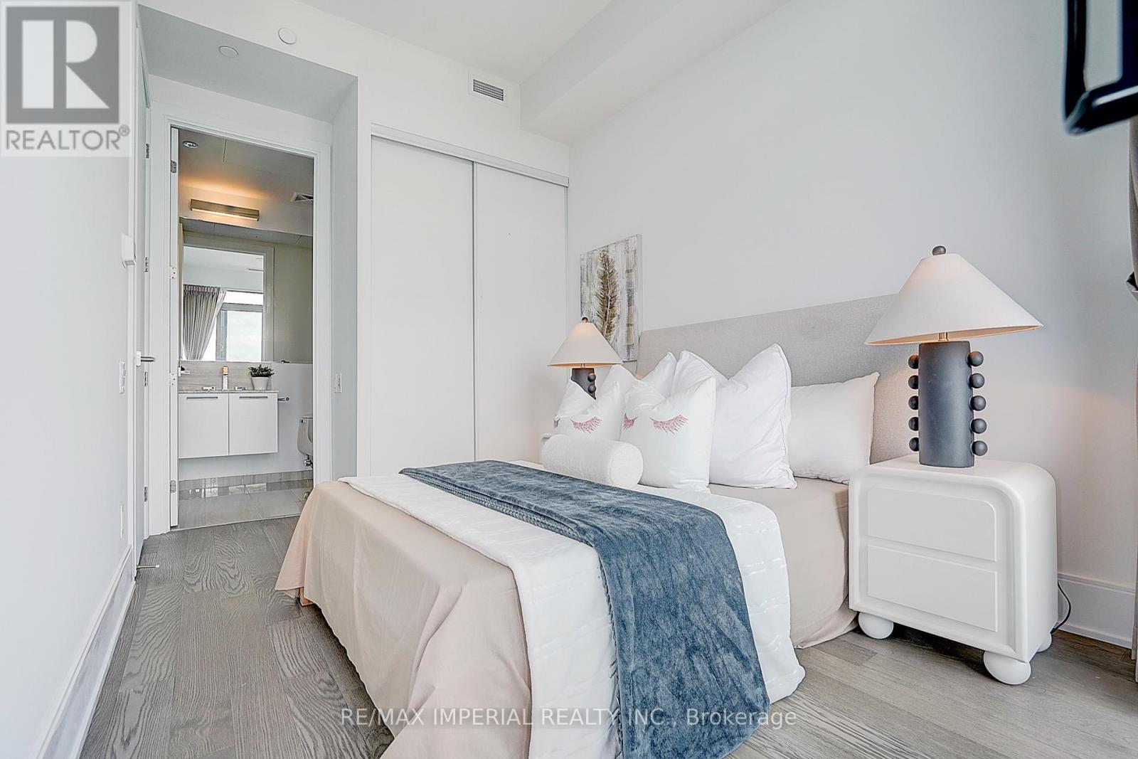 4907 - 50 Charles Street E, Toronto, Ontario  M4Y 0C3 - Photo 21 - C13522992