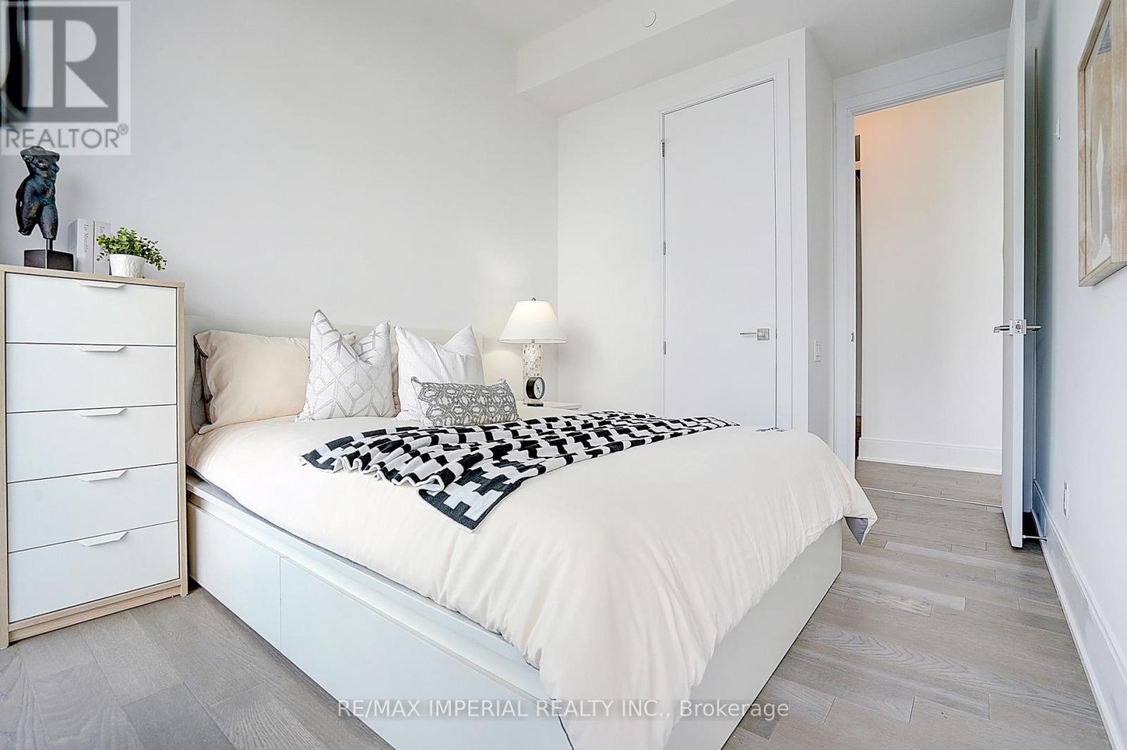 4907 - 50 Charles Street E, Toronto, Ontario  M4Y 0C3 - Photo 25 - C13522992