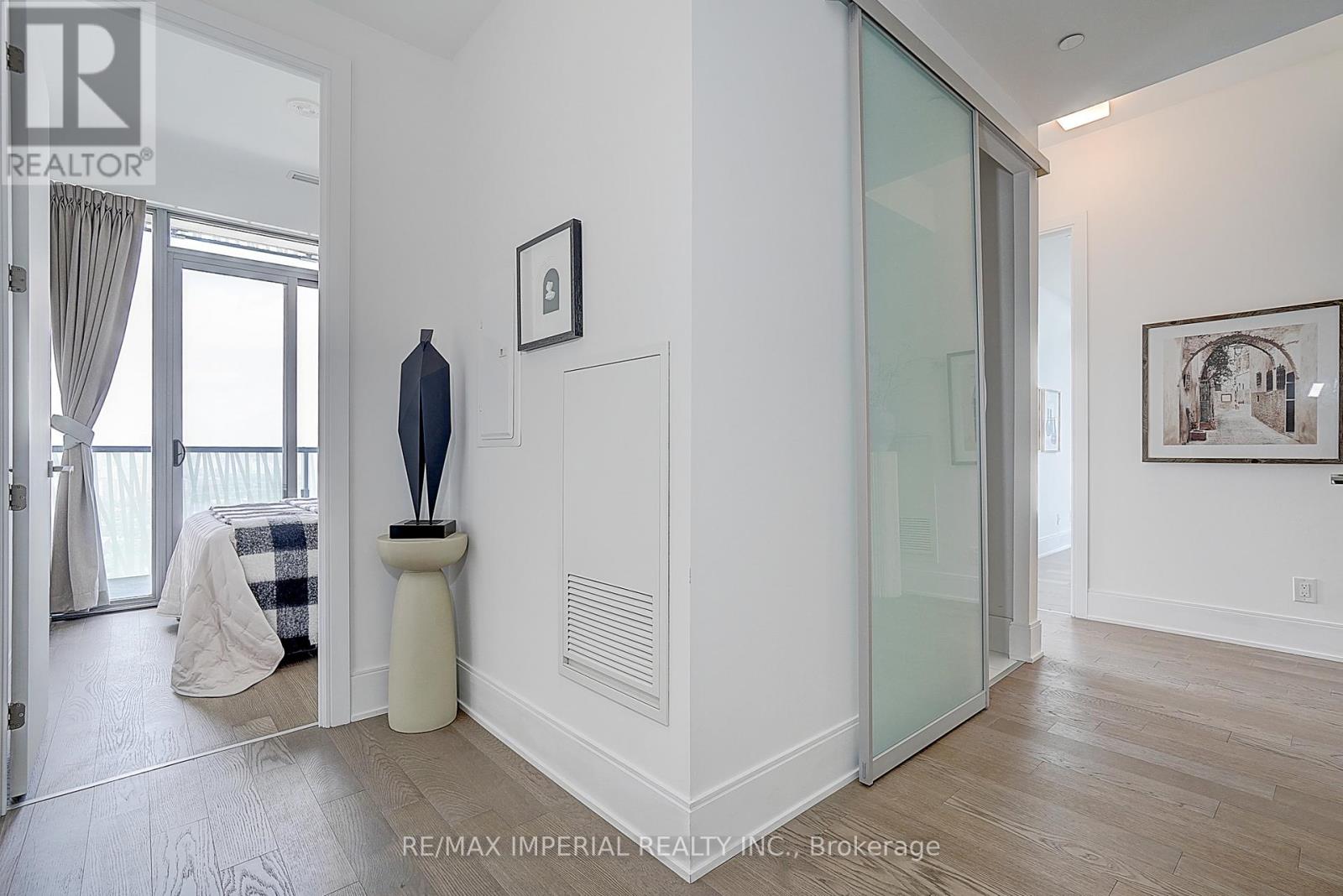 4907 - 50 Charles Street E, Toronto, Ontario  M4Y 0C3 - Photo 9 - C13522992