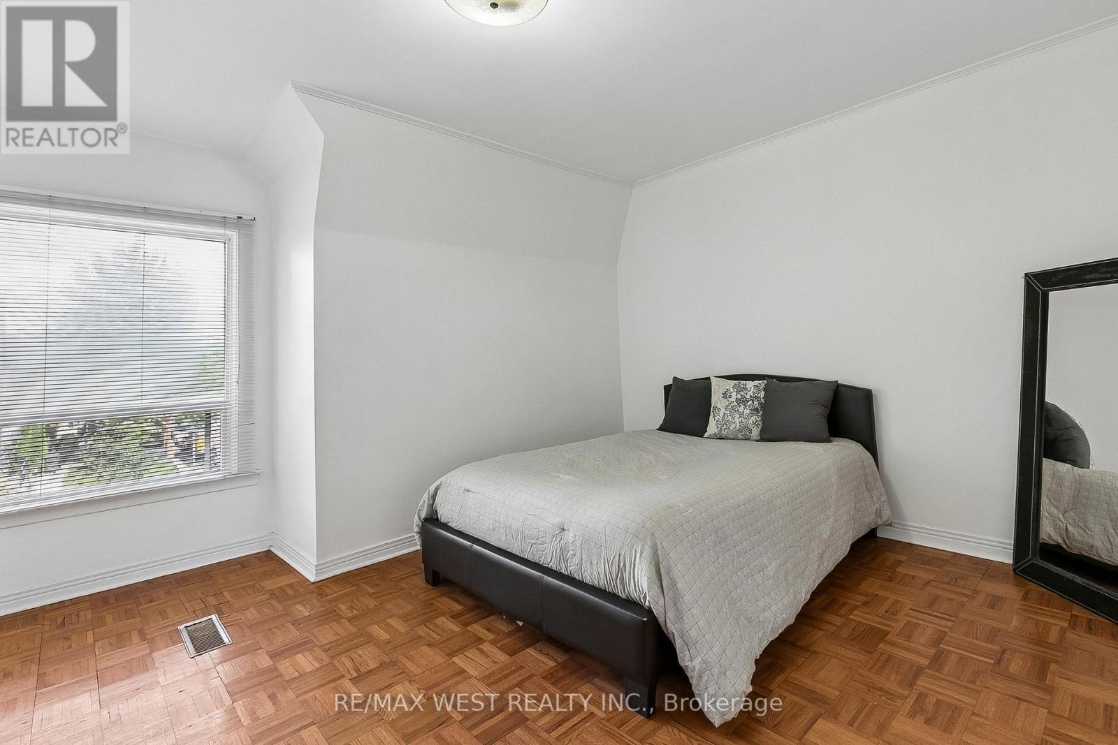 454 Brock Avenue, Toronto, Ontario  M6H 3N3 - Photo 13 - C13523056