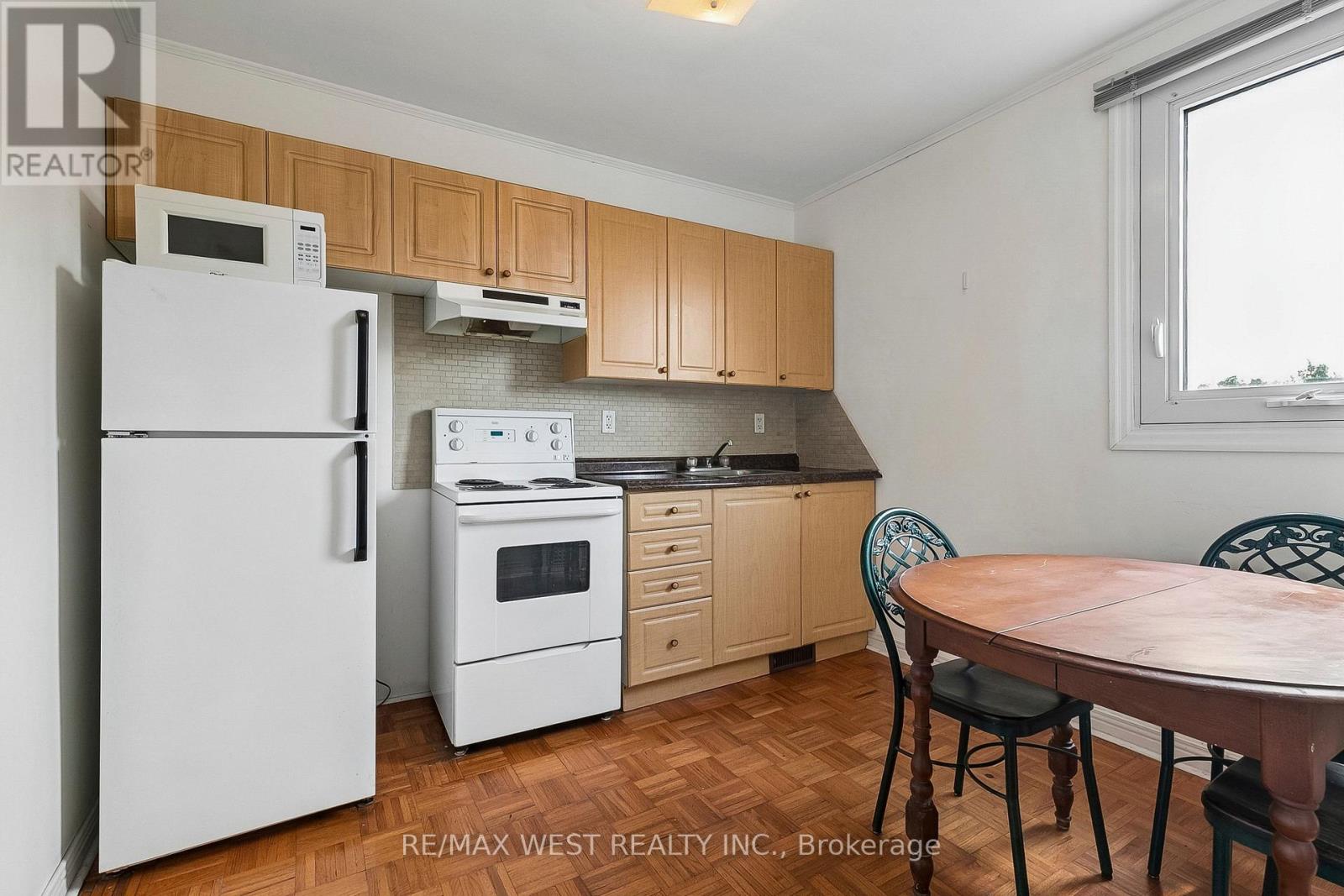 454 Brock Avenue, Toronto, Ontario  M6H 3N3 - Photo 16 - C13523056