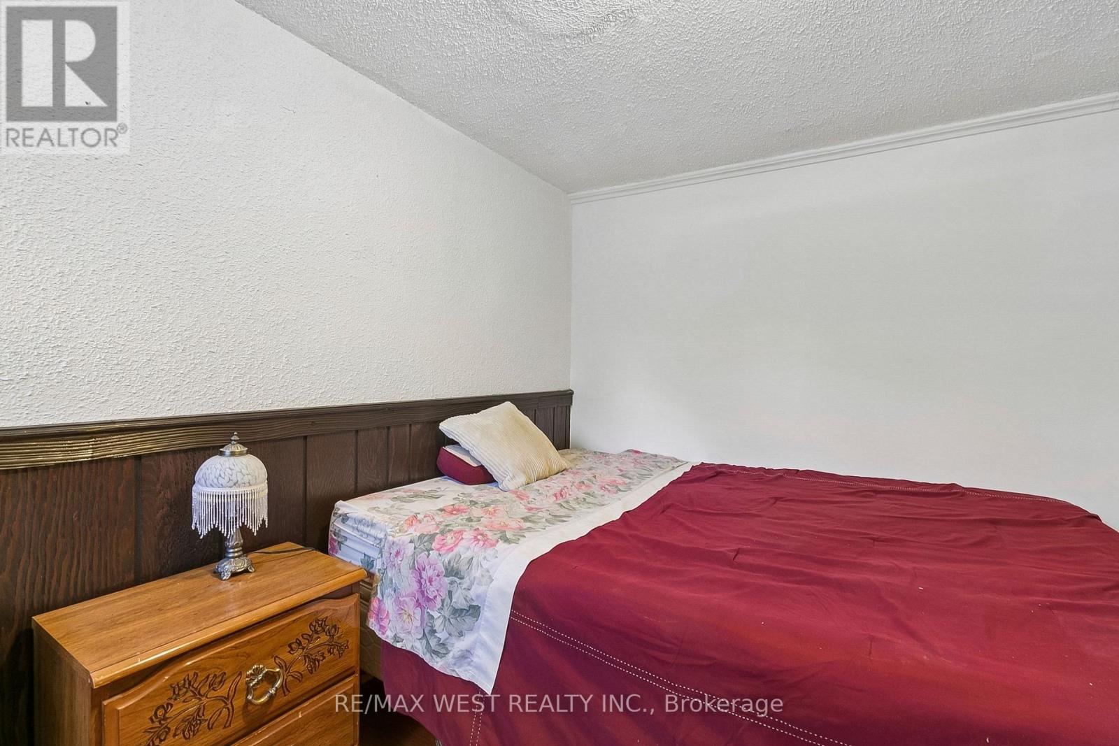 454 Brock Avenue, Toronto, Ontario  M6H 3N3 - Photo 19 - C13523056