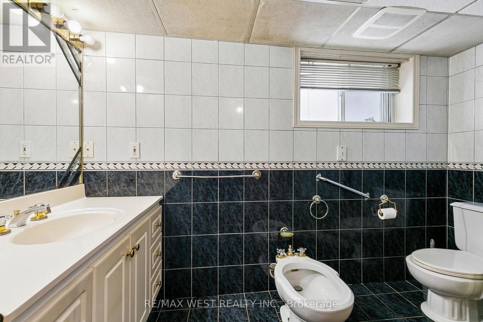 454 Brock Avenue, Toronto, Ontario  M6H 3N3 - Photo 21 - C13523056