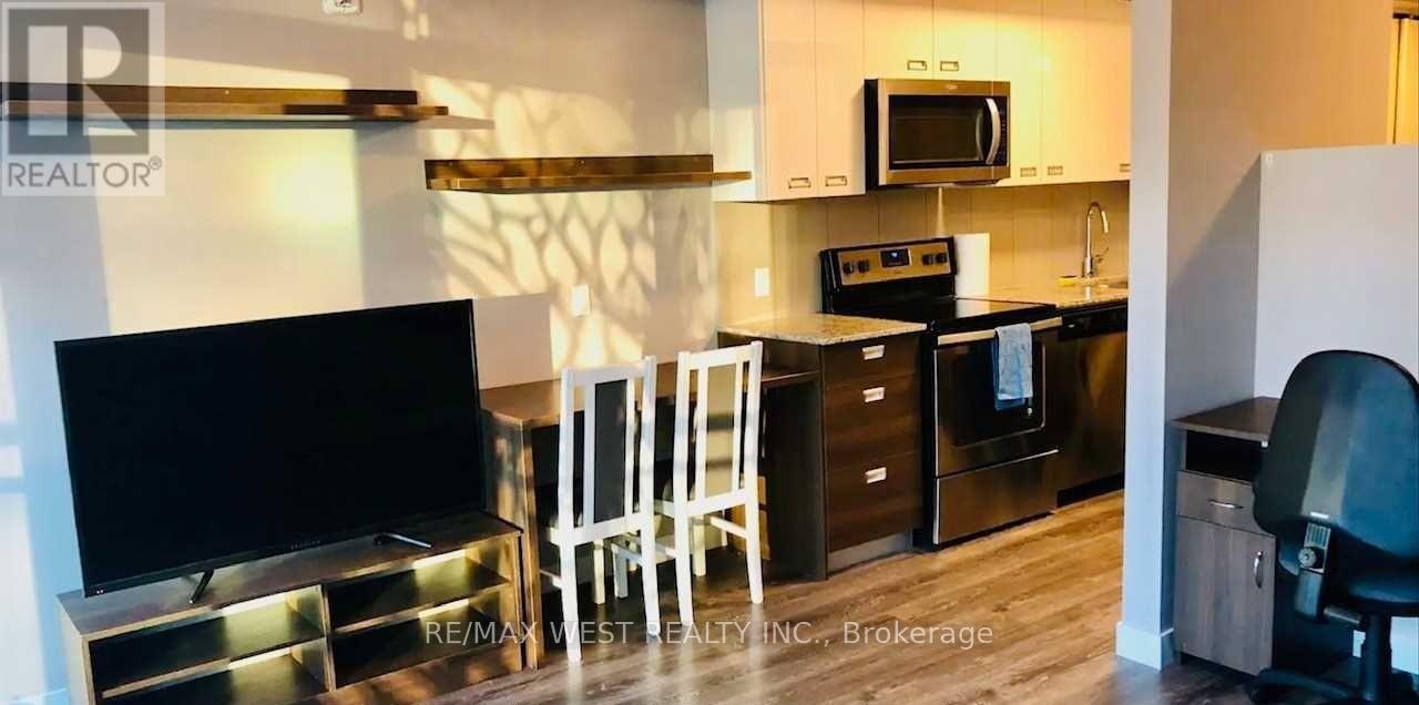 405 - 308 Lester Street, Waterloo, Ontario N2L 0H9 - Photo 2 - X13523006
