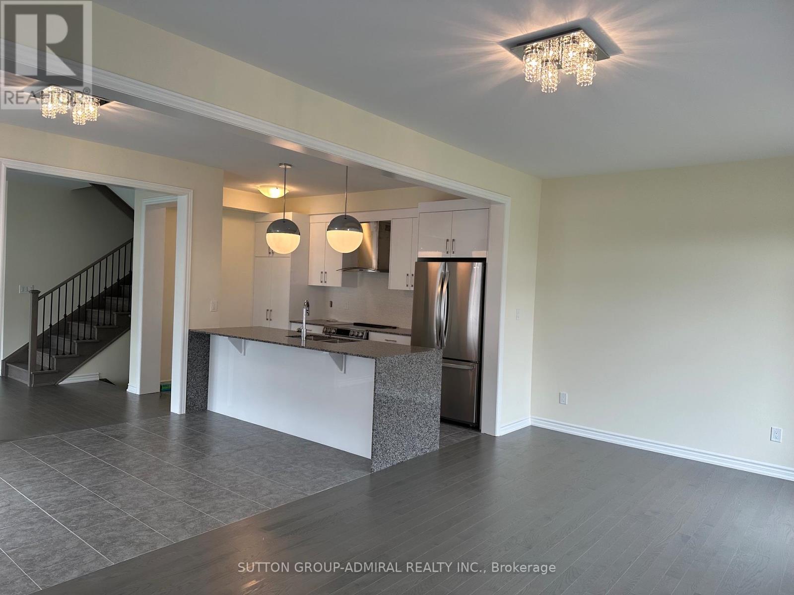 2 Bovey Street, Whitby, Ontario  L1P 0M7 - Photo 18 - E13523106