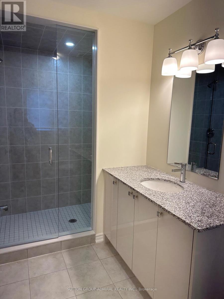 2 Bovey Street, Whitby, Ontario  L1P 0M7 - Photo 5 - E13523106