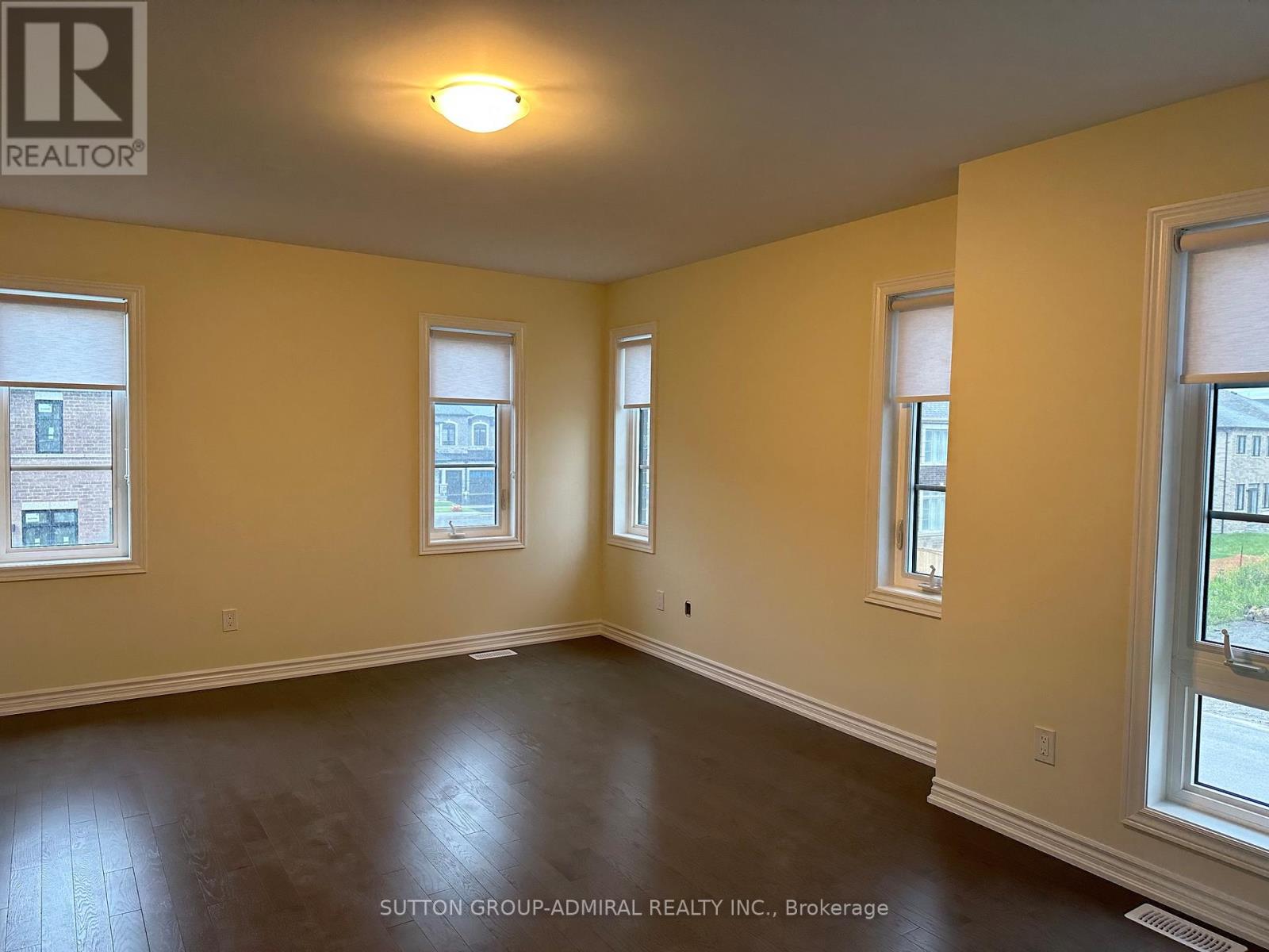 2 Bovey Street, Whitby, Ontario  L1P 0M7 - Photo 6 - E13523106