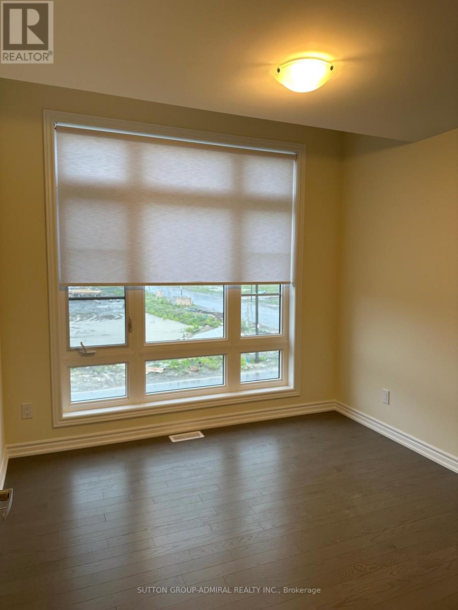 2 Bovey Street, Whitby, Ontario  L1P 0M7 - Photo 7 - E13523106