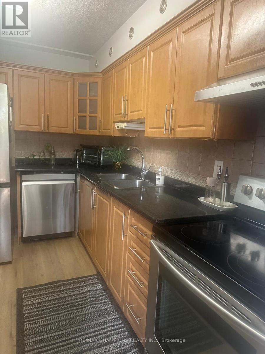 112 - 1050 Stainton Drive E, Mississauga, Ontario  L5C 2T7 - Photo 7 - W13523114