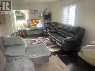 4 Summertime Court, Brampton, Ontario  L6Z 2B4 - Photo 2 - W13466940