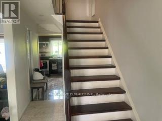 4 Summertime Court, Brampton, Ontario  L6Z 2B4 - Photo 7 - W13466940