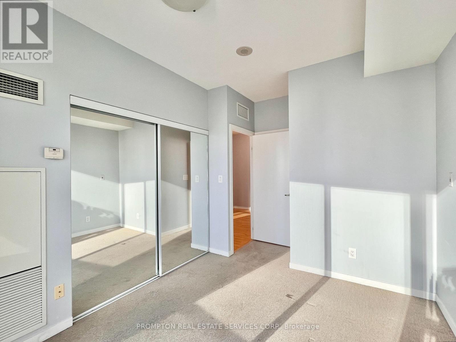 1910 - 65 Bremner Boulevard, Toronto, Ontario  M5J 0A7 - Photo 21 - C13523180