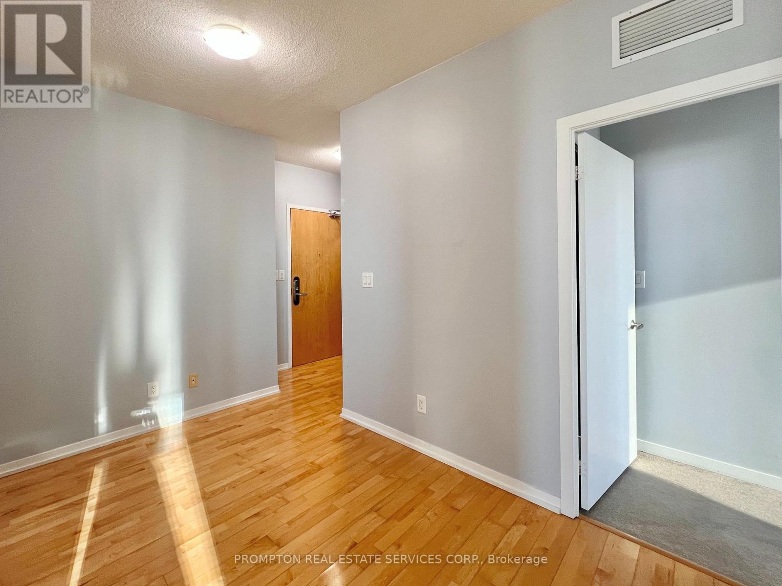 1910 - 65 Bremner Boulevard, Toronto, Ontario  M5J 0A7 - Photo 27 - C13523180