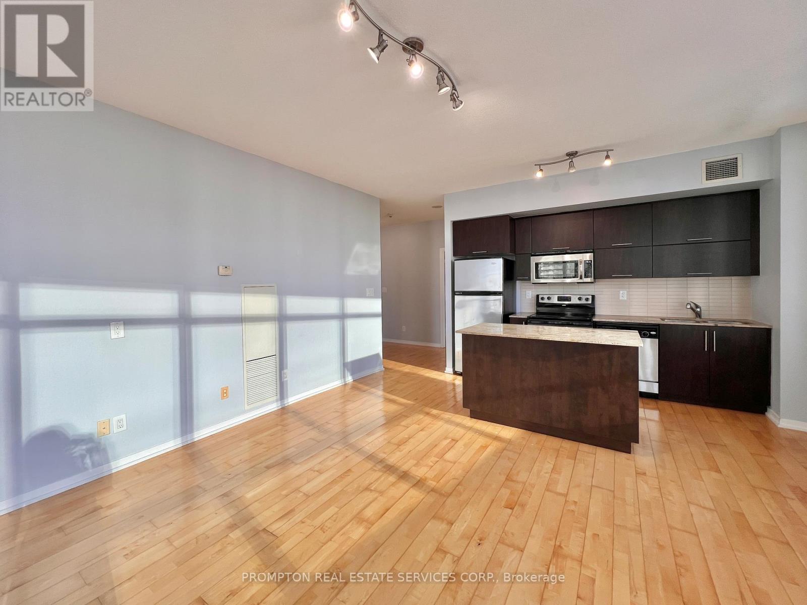 1910 - 65 Bremner Boulevard, Toronto, Ontario  M5J 0A7 - Photo 8 - C13523180