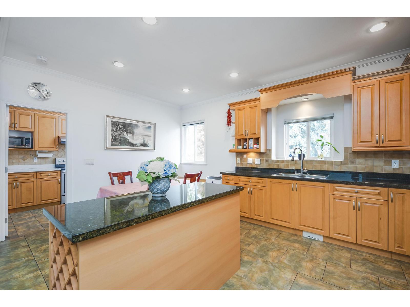 10229 122 Street, Surrey, British Columbia  V3V 4N1 - Photo 10 - R3142667