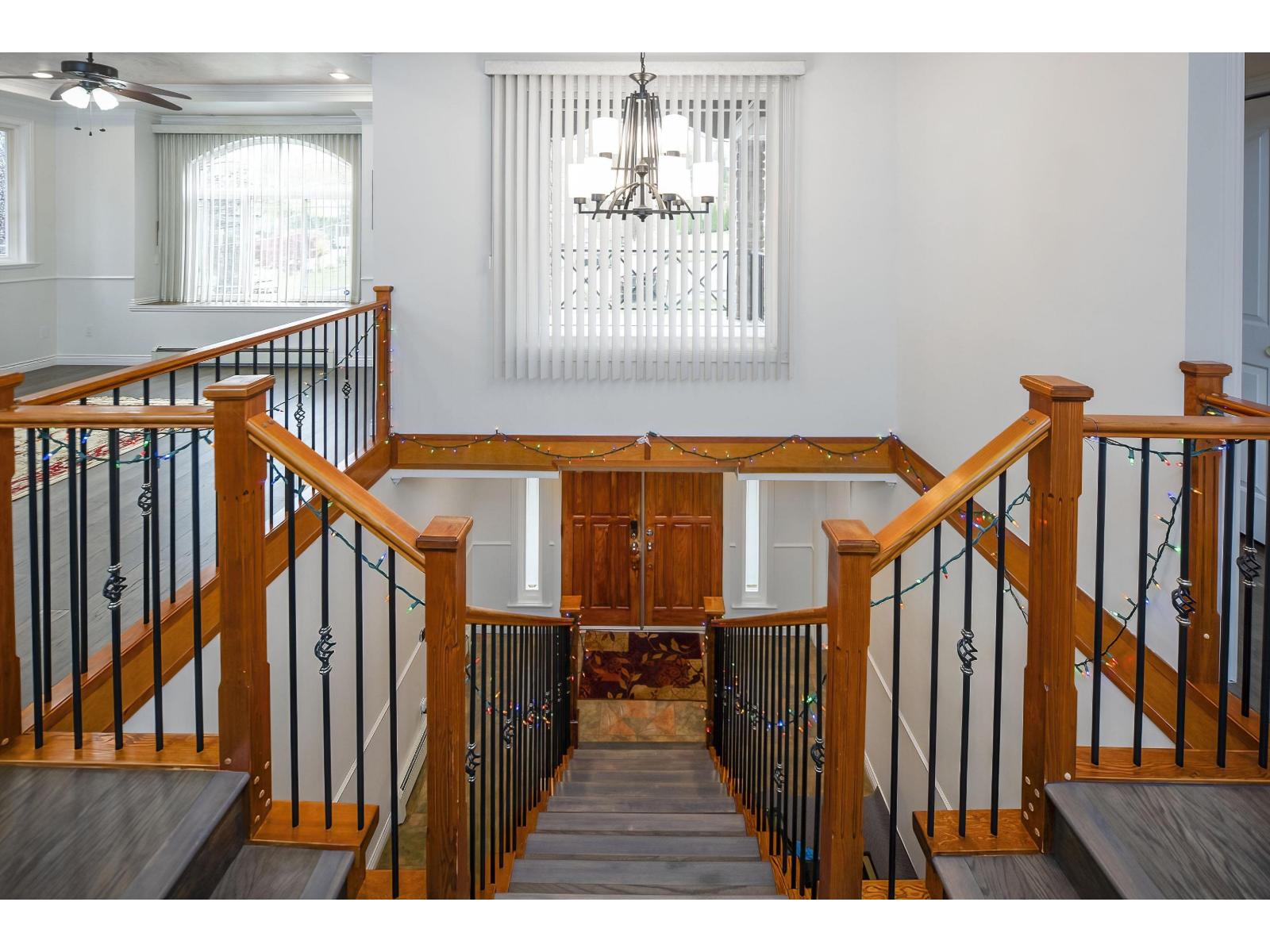 10229 122 Street, Surrey, British Columbia  V3V 4N1 - Photo 4 - R3142667